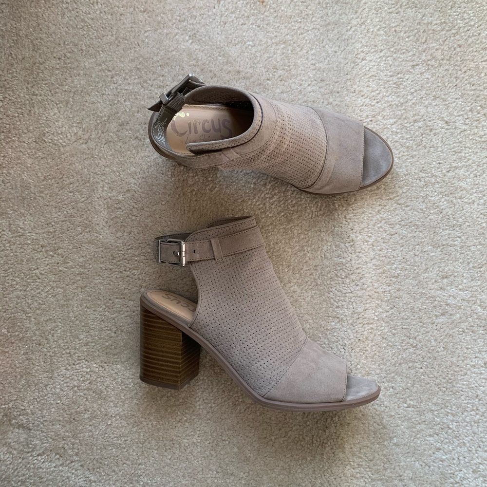Circus by Sam Edelman Heeled Ankle Booties
